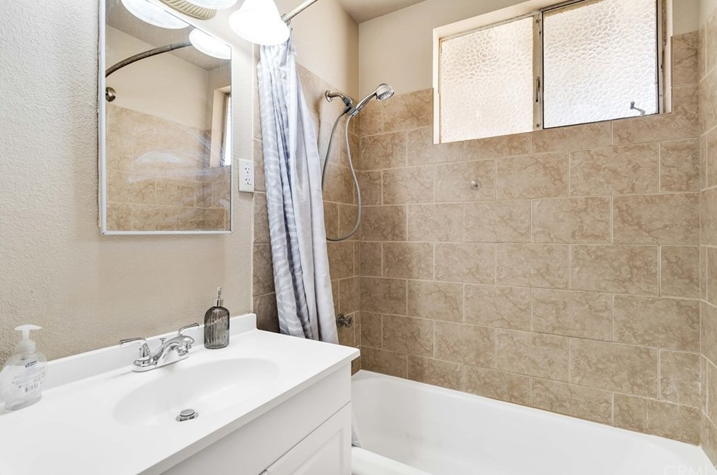 73038 Sunnyvale Dr, Twntynine Plm CA  92277-2243 exterior