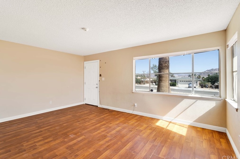 73038 Sunnyvale Dr, Twntynine Plm CA  92277-2243 exterior