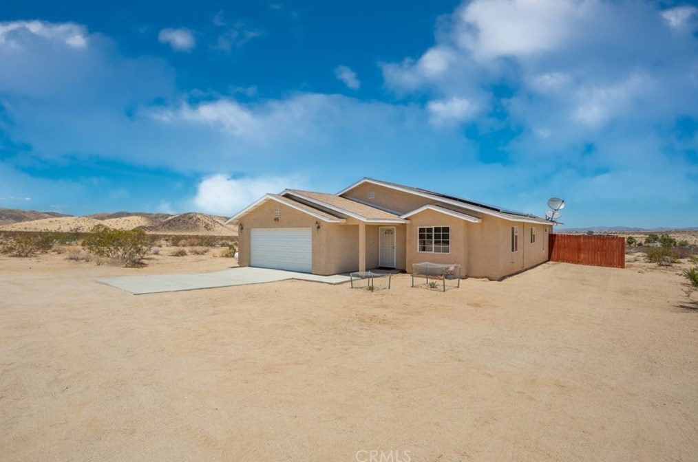 69310 Manana Dr, Twntynine Plm, CA 92277-9157