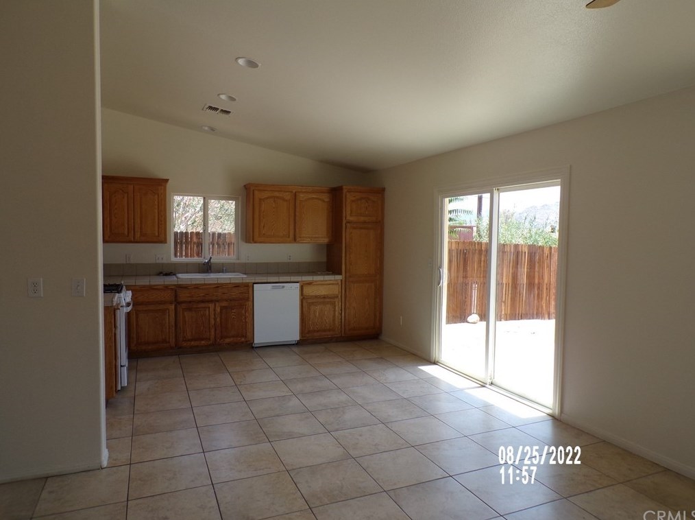 61931 Oleander Dr, Joshua Tree CA  92252-2024 exterior