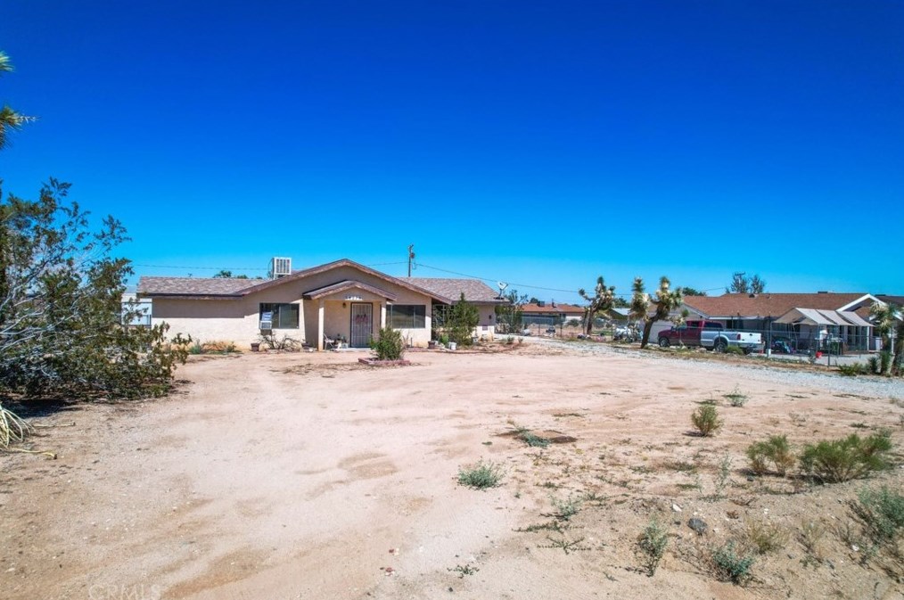 58278 Canterbury St, Yucca Valley, CA 92284-8650