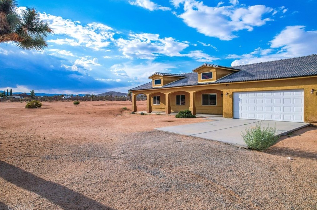 60726 Mason Dr, Joshua Tree, CA 92252-4174
