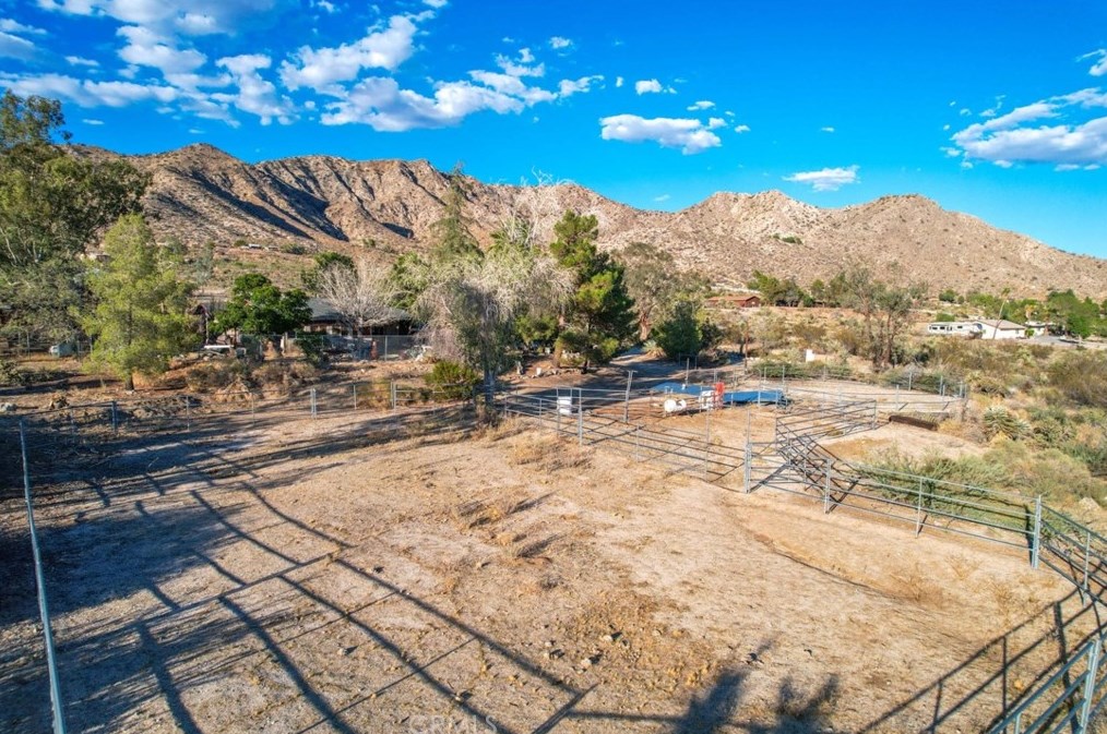 10344 San Gorgonio Ave, Morongo Valley, CA 92256