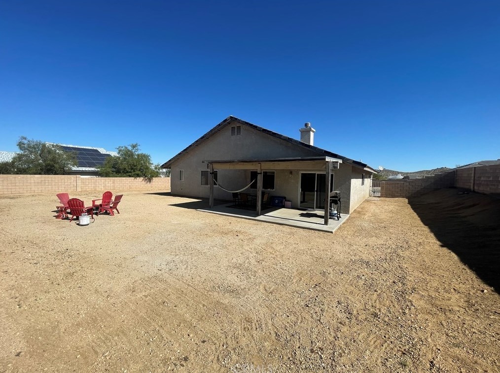 57131 Juarez Dr, Yucca Valley CA  92284-9500 exterior