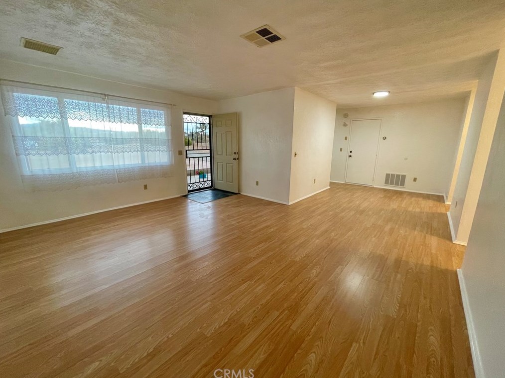 4591 Avalon Ave, Yucca Valley, CA 92284