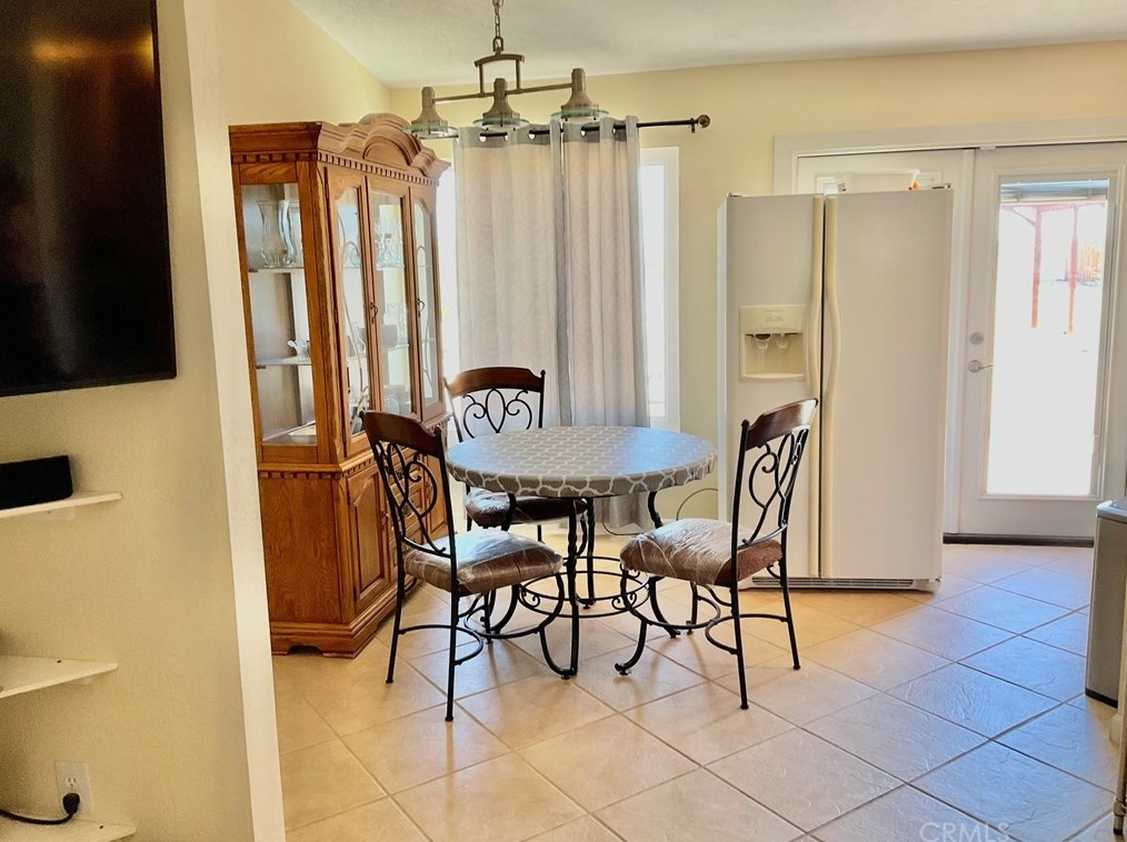 4789 Sunmore Pkwy, Twntynine Plm, CA 92277-6717