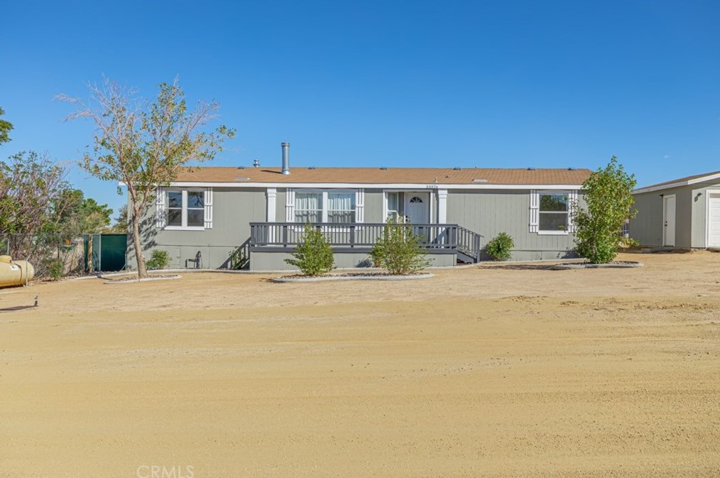 33326 132nd St, Pearblossom, CA 93553