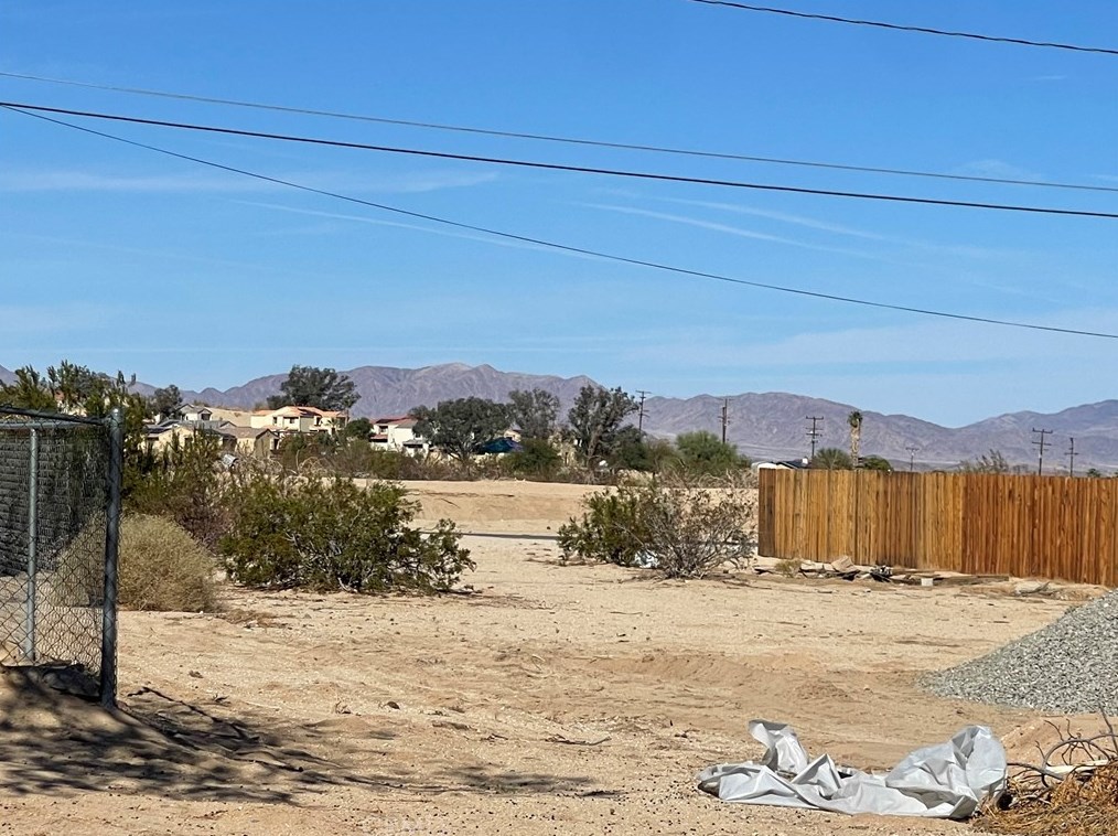 73998 Casita Dr, Twntynine Plm, CA 92277-2706