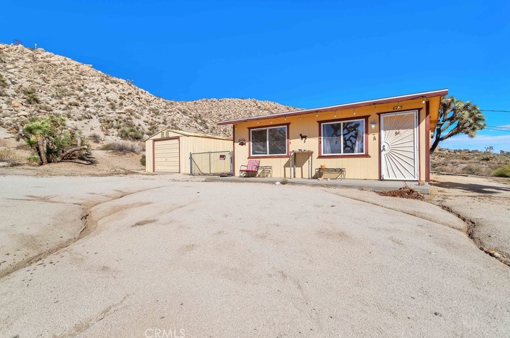 6735 Sage Ave, Yucca Valley, CA 92284