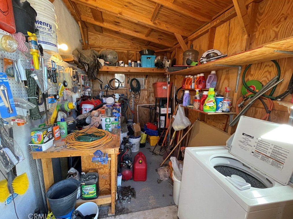 3546 Dusty Mile Rd, Yucca Valley CA  92285-2047 exterior