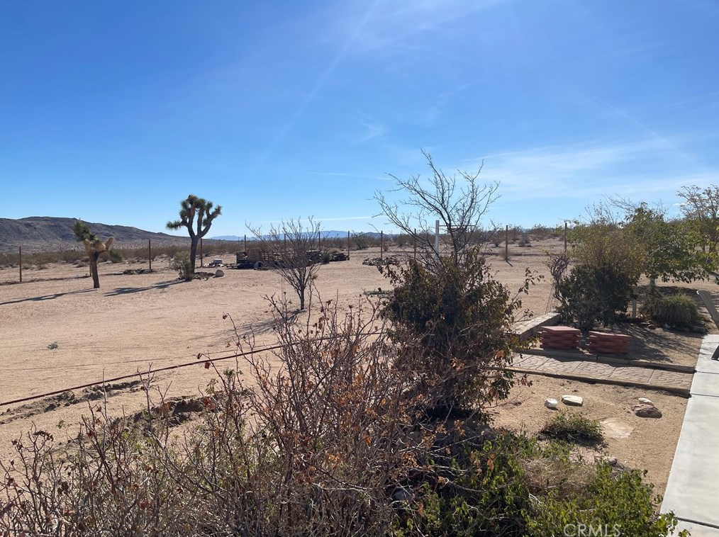 3546 Dusty Mile Rd, Yucca Valley CA  92285-2047 exterior