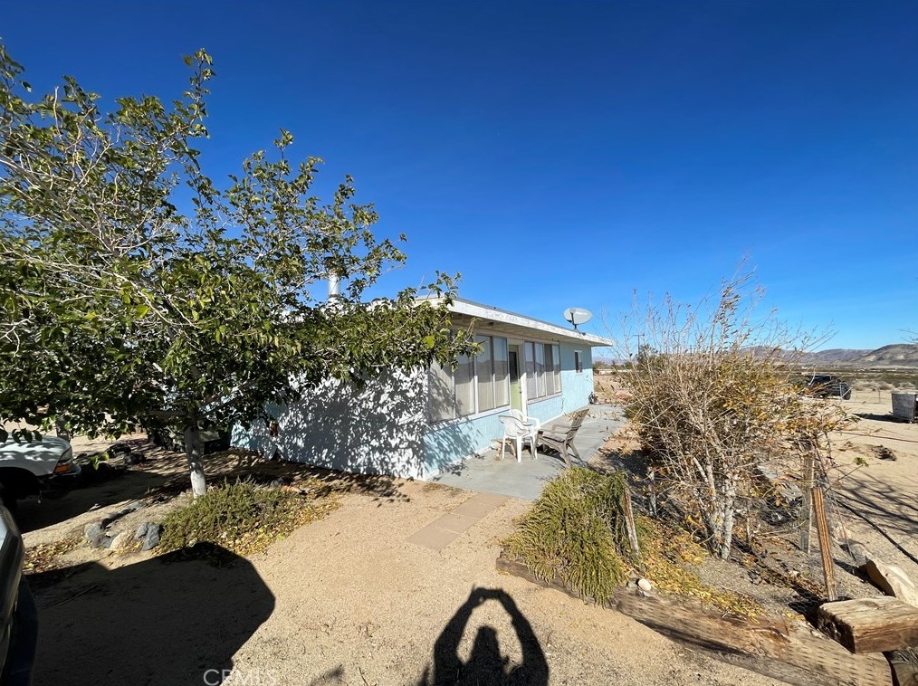 3546 Dusty Mile Rd, Yucca Valley CA  92285-2047 exterior
