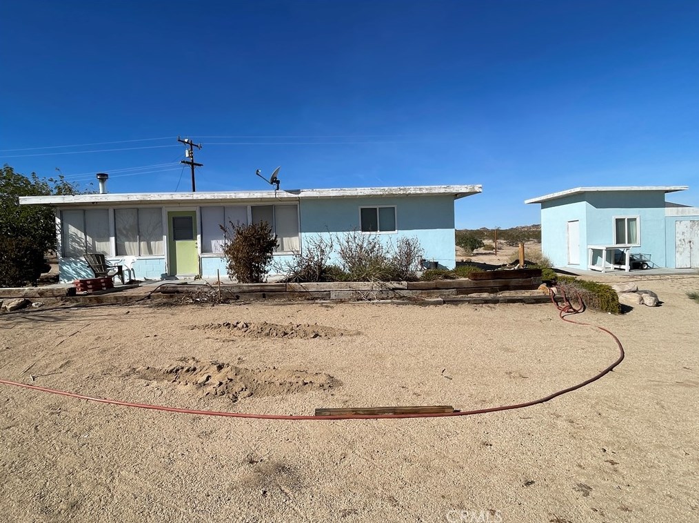 3546 Dusty Mile Rd, Yucca Valley CA  92285-2047 exterior