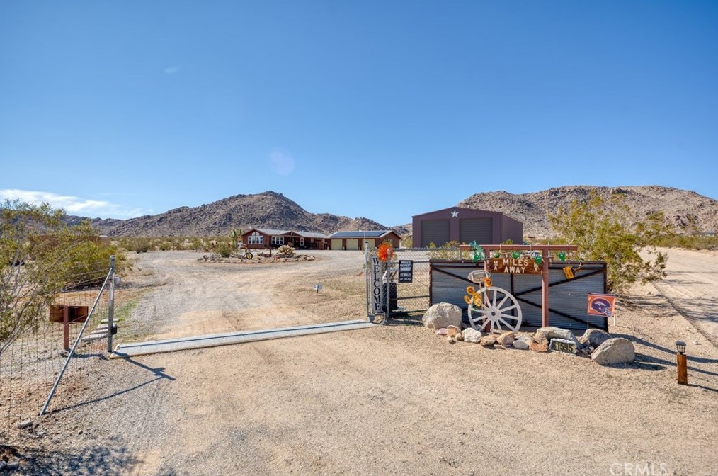 61595 Calle Los Amigos, Joshua Tree, CA 92252-1717