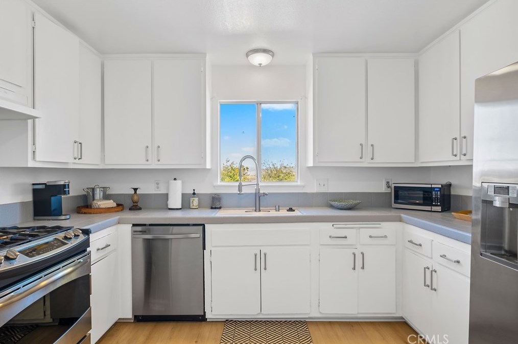 73881 Siesta Dr, Twntynine Plm CA  92277-1851 exterior