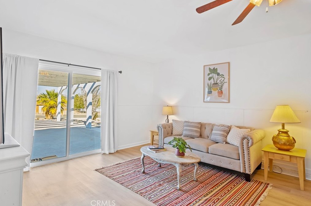 73881 Siesta Dr, Twntynine Plm CA  92277-1851 exterior