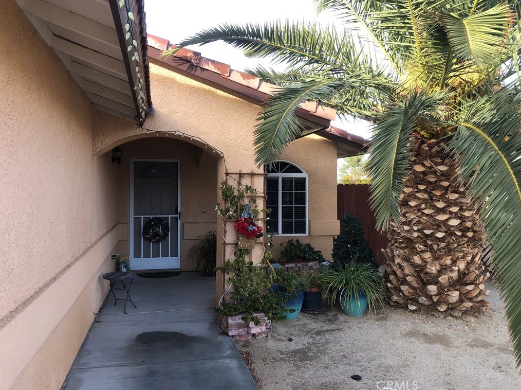 72174 Sunnyvale Dr, Twntynine Plm, CA 92277-2144
