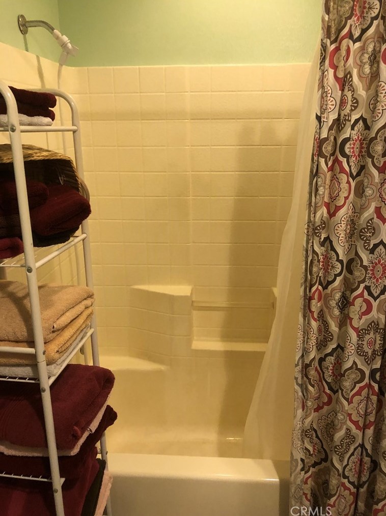 72174 Sunnyvale Dr, Twntynine Plm CA  92277-2144 exterior