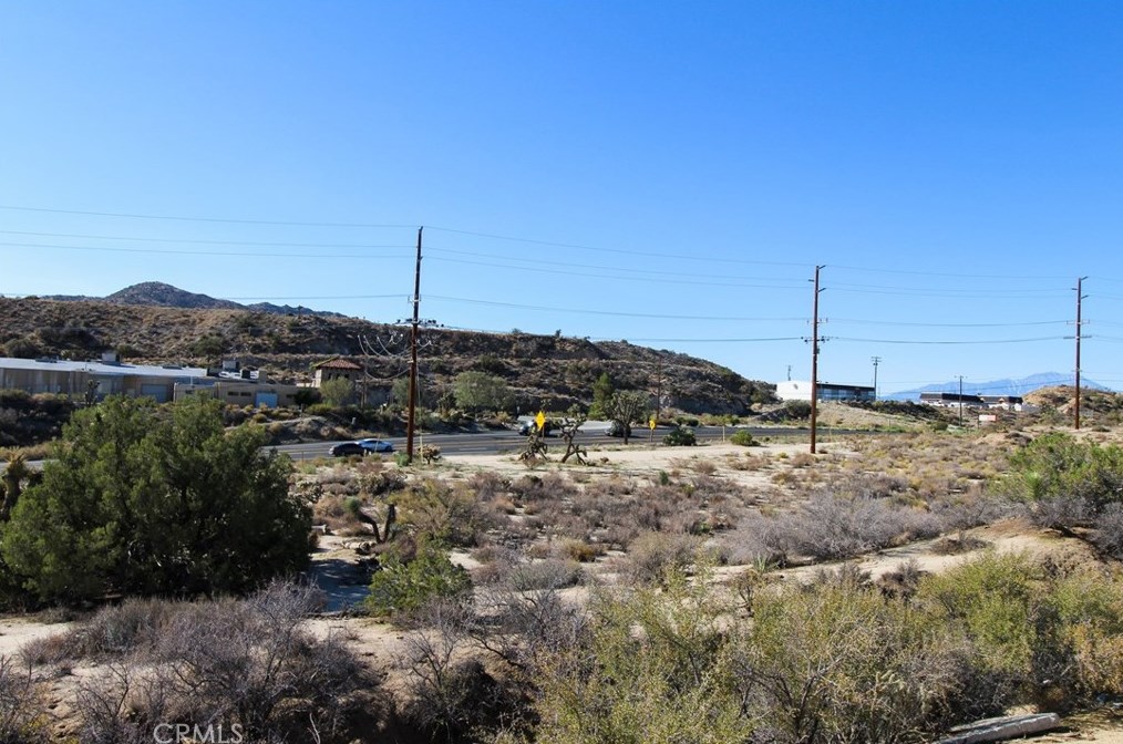 7650 Rockaway Ave, Yucca Valley CA  92284-2383 exterior