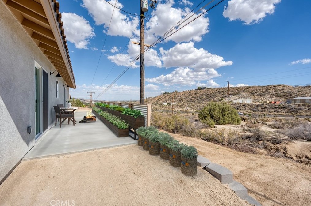 7650 Rockaway Ave, Yucca Valley CA  92284-2383 exterior