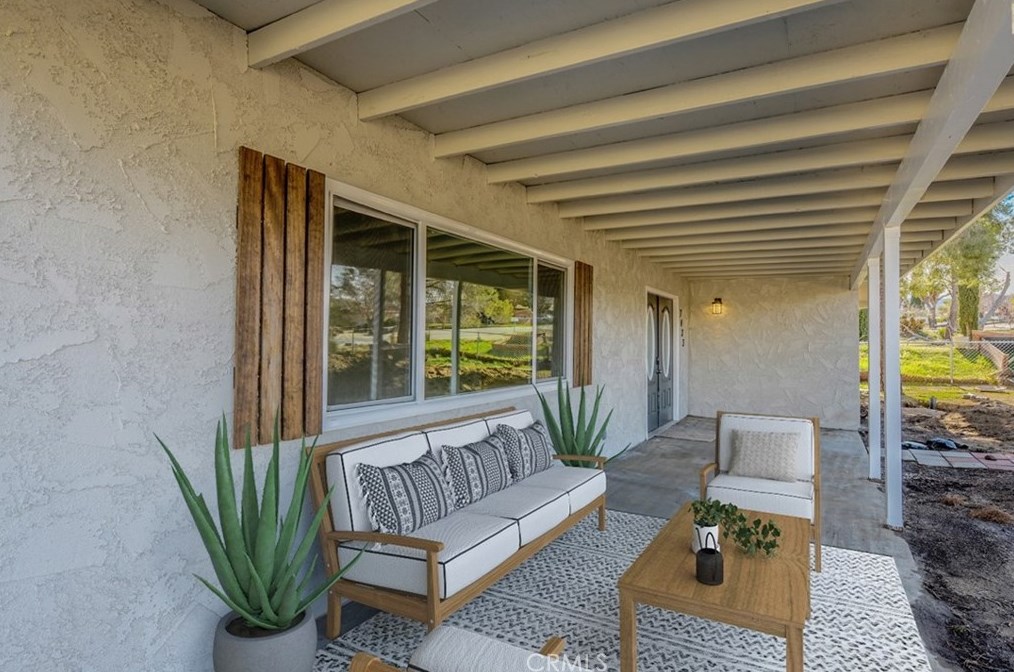 7433 Dumosa Ave, Yucca Valley, CA 92284-3730