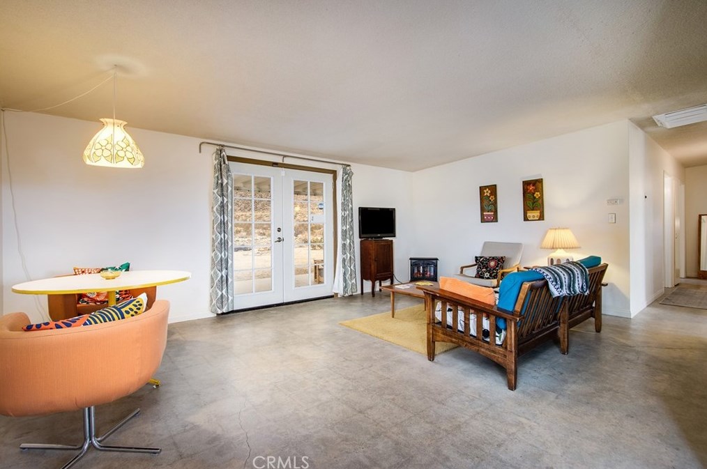 72345 Foothill Dr, Twntynine Plm CA  92277-2973 exterior