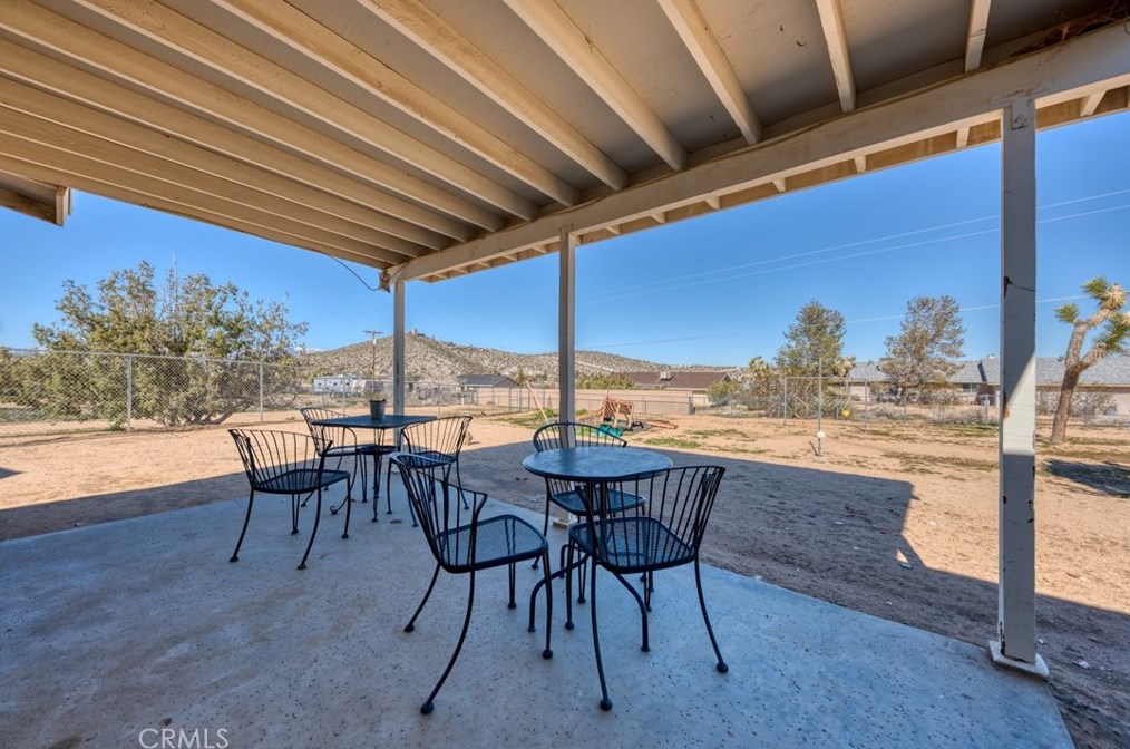 58136 Desert Gold Dr, Yucca Valley CA  92284-6225 exterior