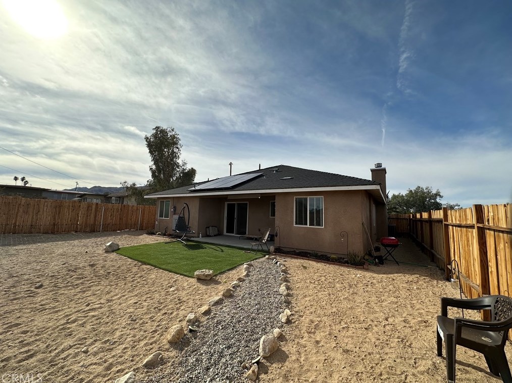 7415 Saladin Ave, Twntynine Plm CA  92277-3855 exterior