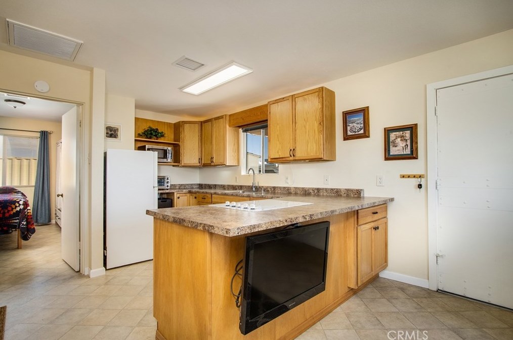 3131 Stonehill Ave, Joshua Tree CA  92252 exterior