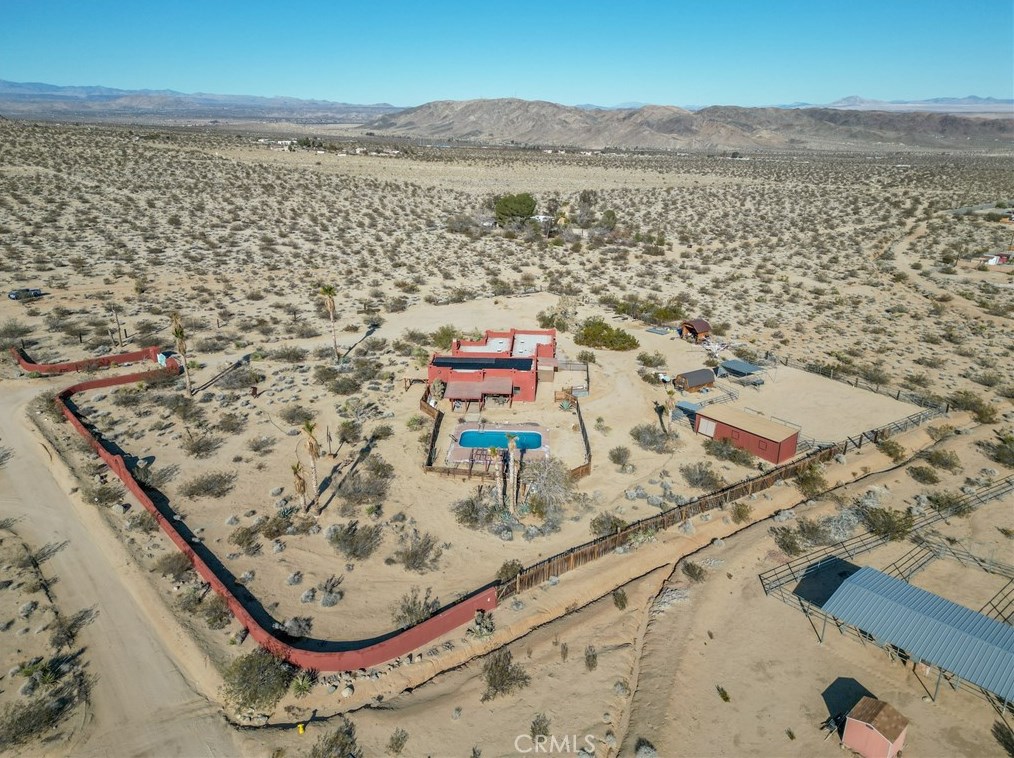 68922 Serrano Rd, Twntynine Plm CA  92277-6825 exterior