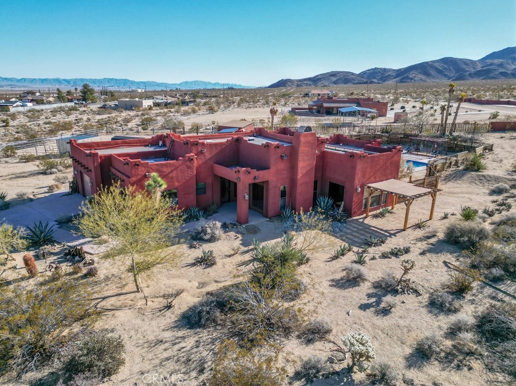 68922 Serrano Rd, Twntynine Plm CA  92277-6825 exterior