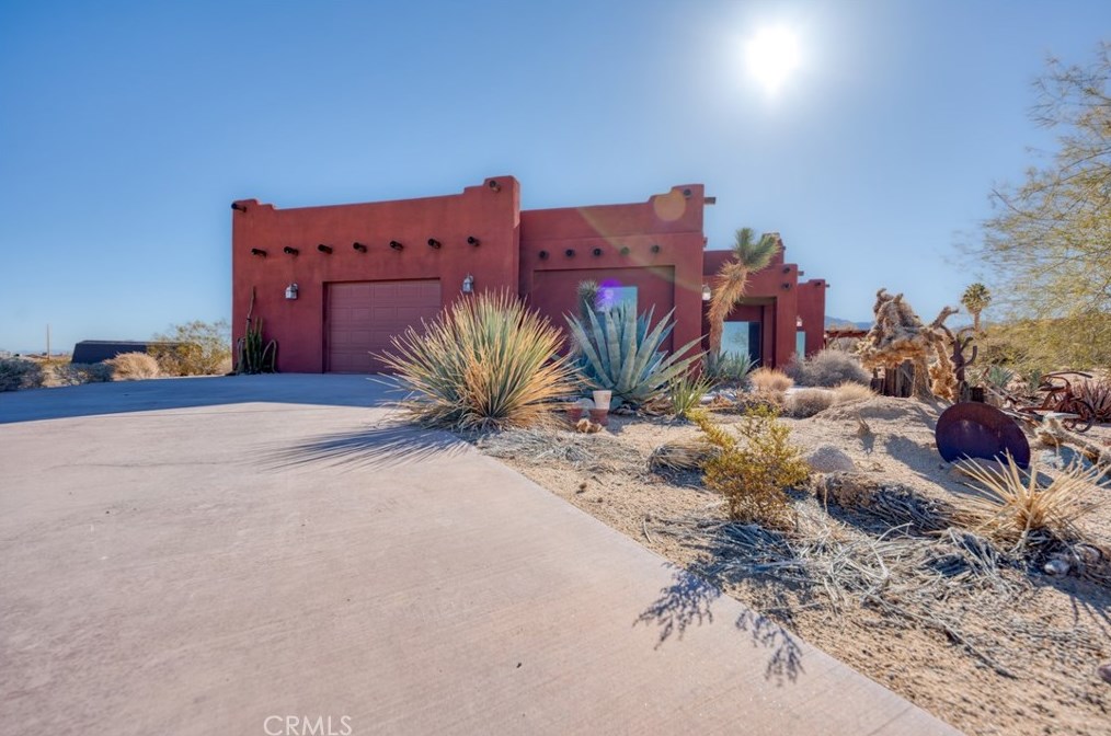 68922 Serrano Rd, Twntynine Plm CA  92277-6825 exterior