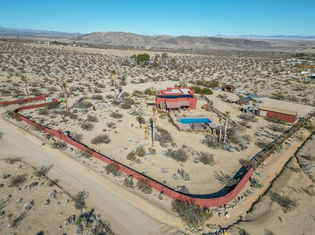 68922 Serrano Rd, Twntynine Plm CA  92277-6825 exterior