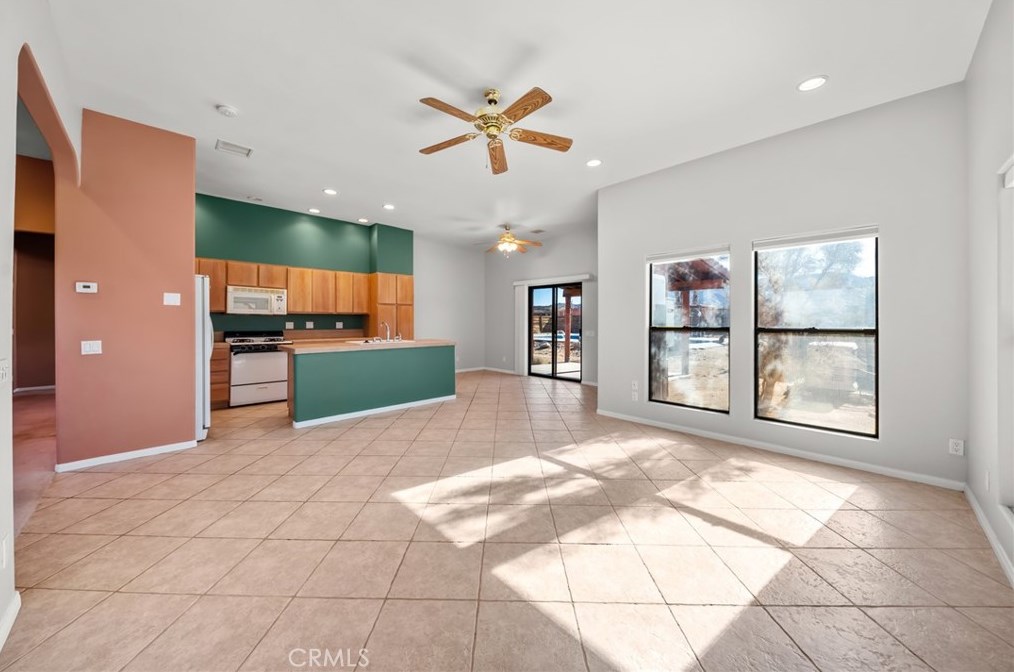 68922 Serrano Rd, Twntynine Plm CA  92277-6825 exterior