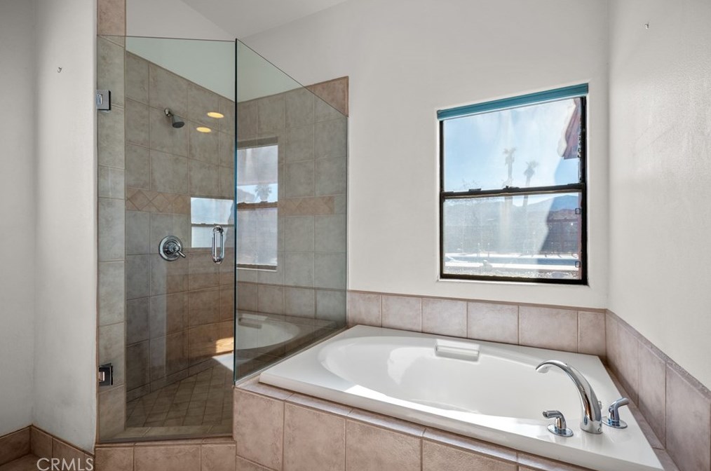 68922 Serrano Rd, Twntynine Plm CA  92277-6825 exterior