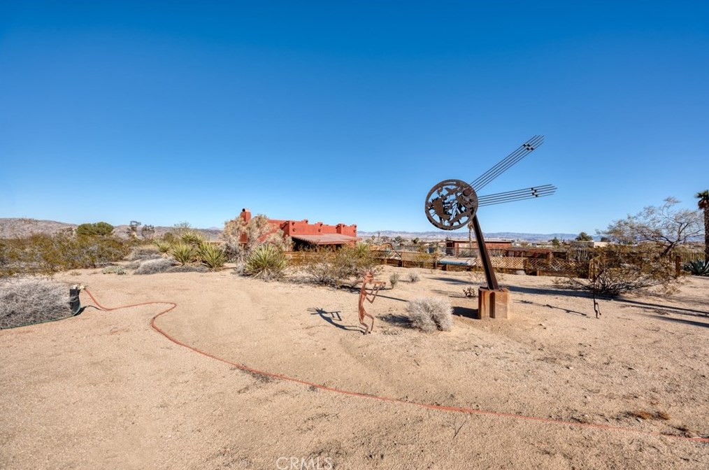 68922 Serrano Rd, Twntynine Plm CA  92277-6825 exterior