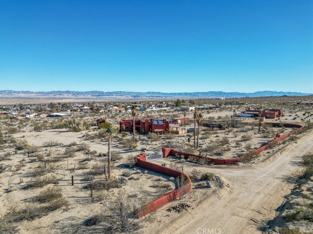 68922 Serrano Rd, Twntynine Plm CA  92277-6825 exterior