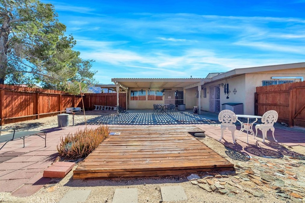 71730 Sunnyslope Dr, Twntynine Plm CA  92277-1946 exterior