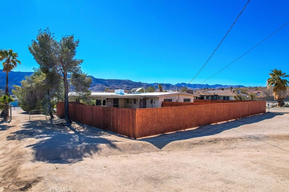 71730 Sunnyslope Dr, Twntynine Plm CA  92277-1946 exterior