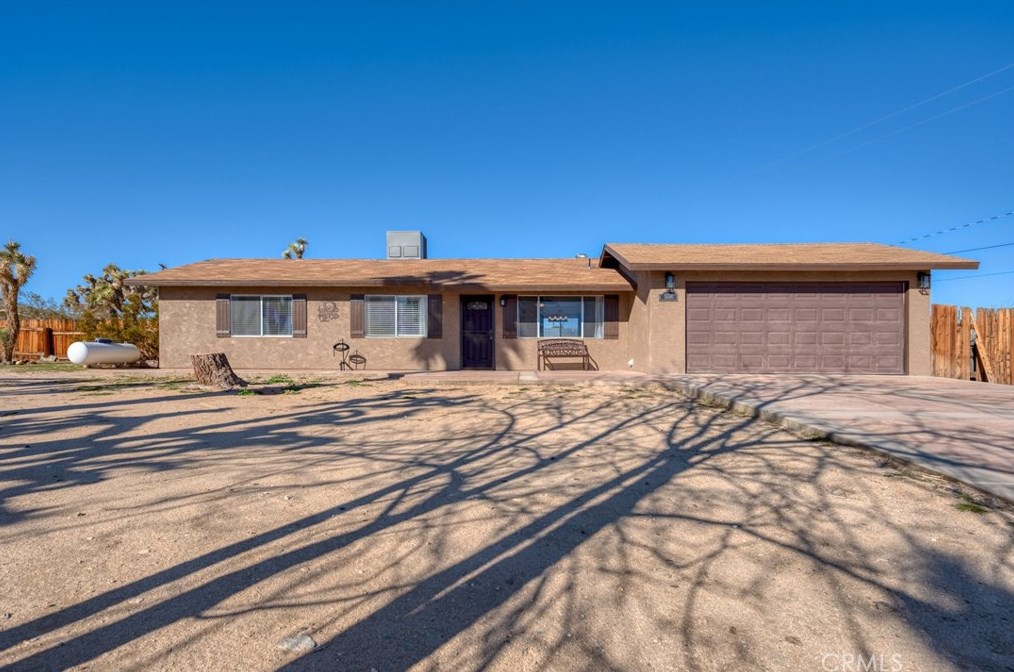 5124 Paradise View Rd, Yucca Valley CA  92284-9029 exterior