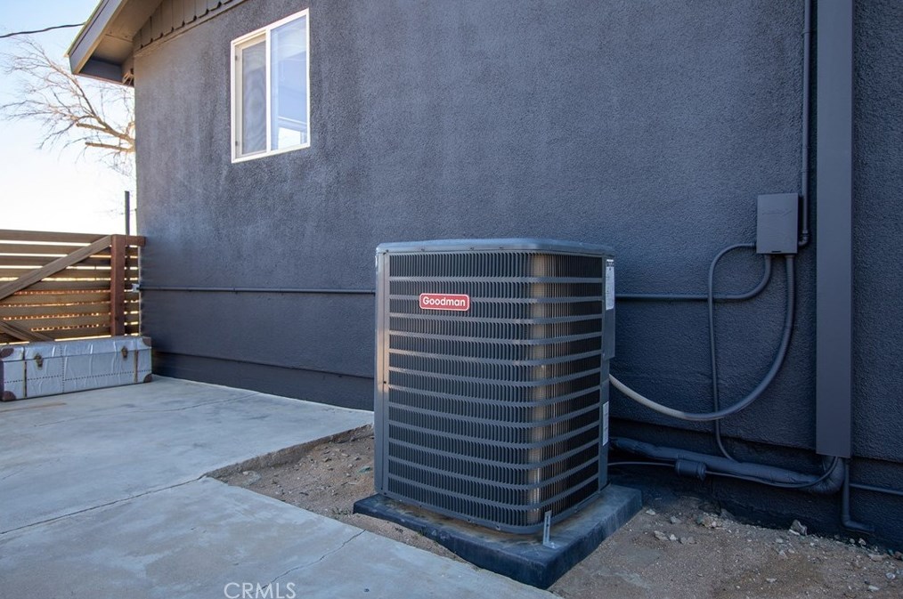 2500 Center Ave, Joshua Tree CA  92252-3387 exterior