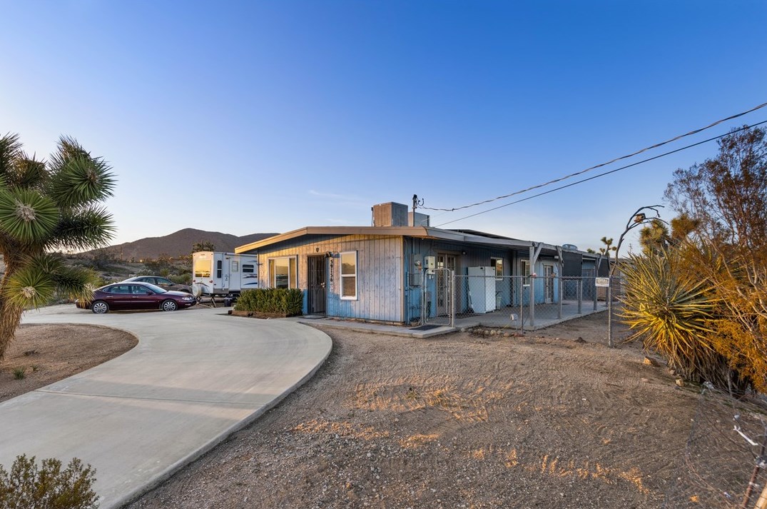 59156 Williams Ln, Yucca Valley, CA 92284-5657