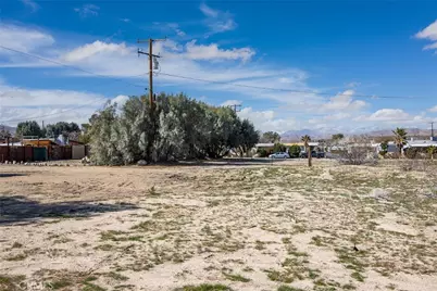 6394 Mountain View Street, Joshua Tree, CA 92252 - Photo 2