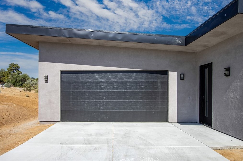 60746 Latham Trl, Joshua Tree CA  92252-2868 exterior