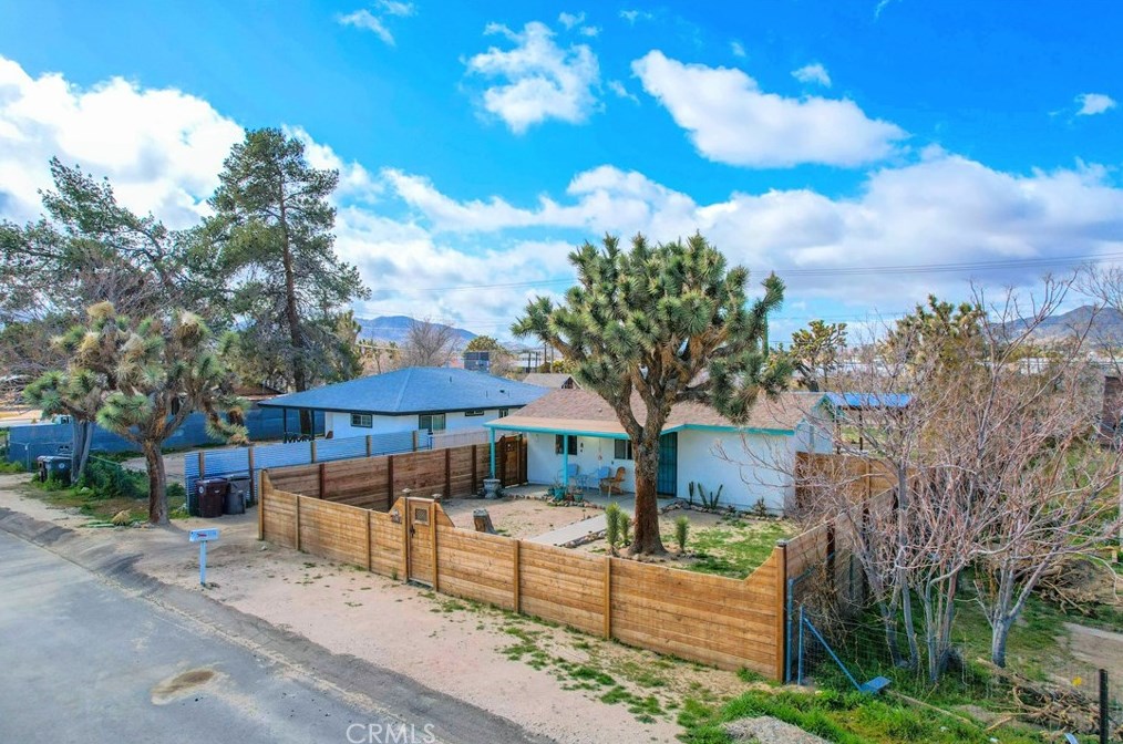 7138 Tamarisk Ave, Yucca Valley, CA 92284