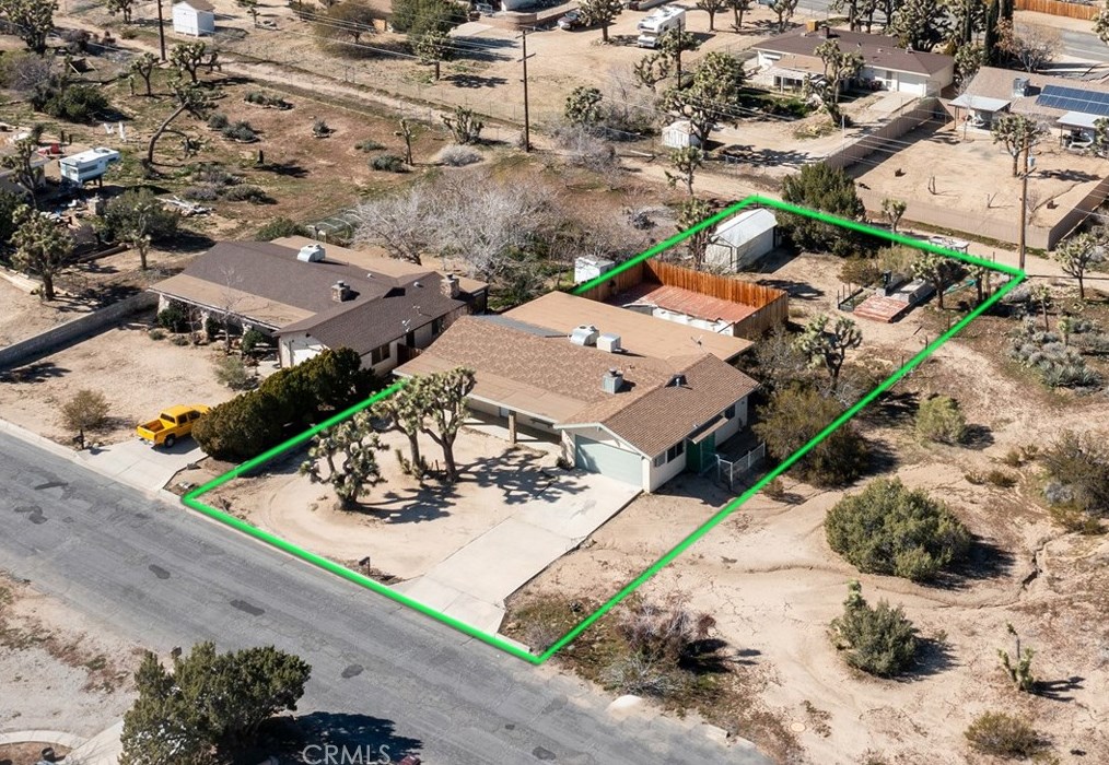 7954 Barberry Ave, Yucca Valley, CA 92284-4141