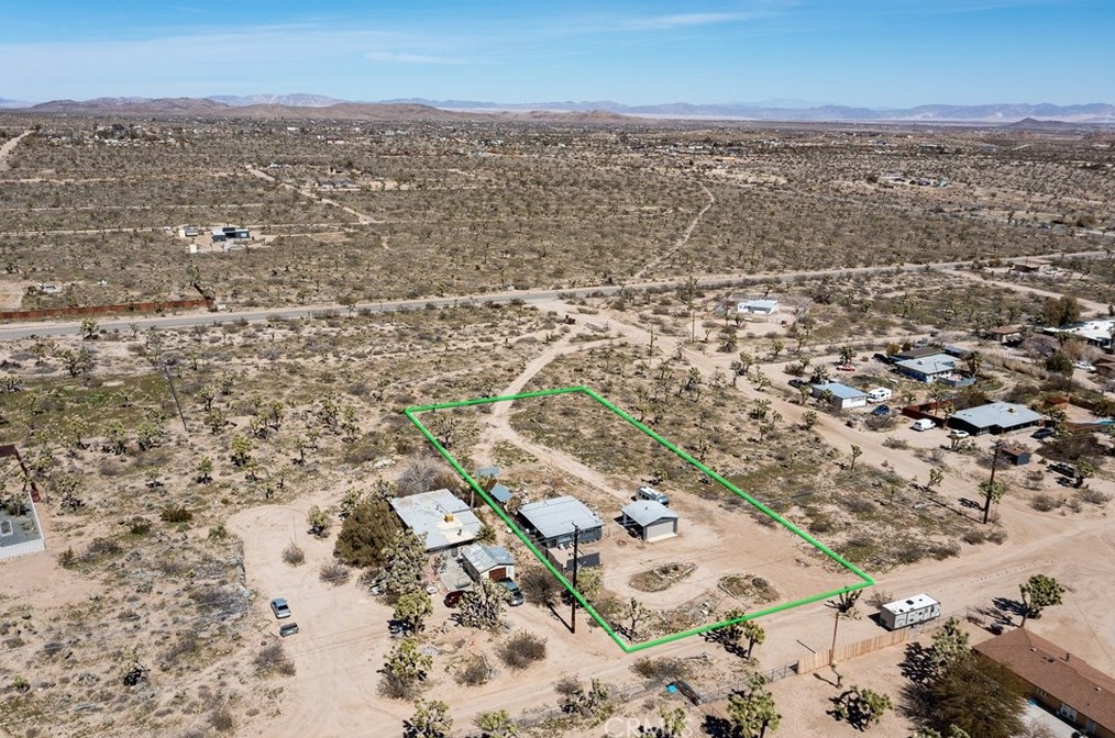 59062 Forrest Dr, Yucca Valley CA  92284-9011 exterior