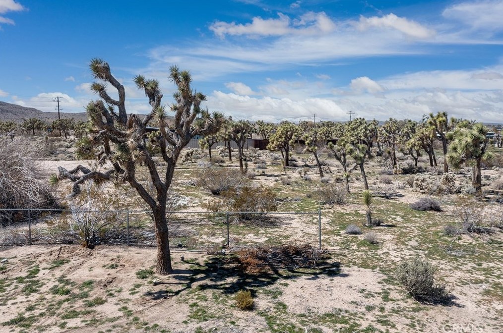 59062 Forrest Dr, Yucca Valley, CA 92284