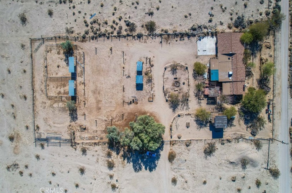 4999 Araby Ave, Twntynine Plm CA  92277-6744 exterior