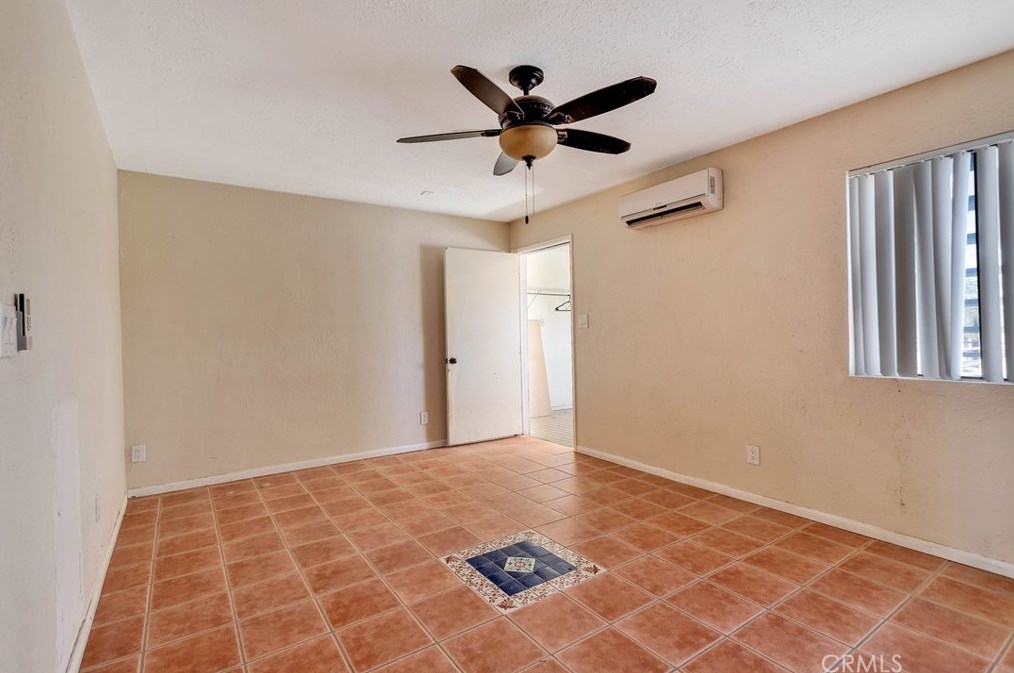 4999 Araby Ave, Twntynine Plm CA  92277-6744 exterior